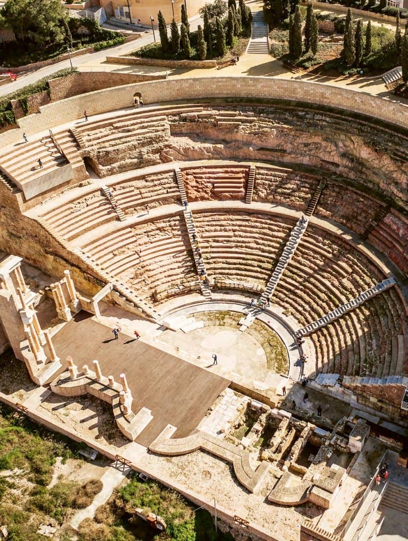 Het Romeinse amfitheater van Cartagena van bovenaf gezien